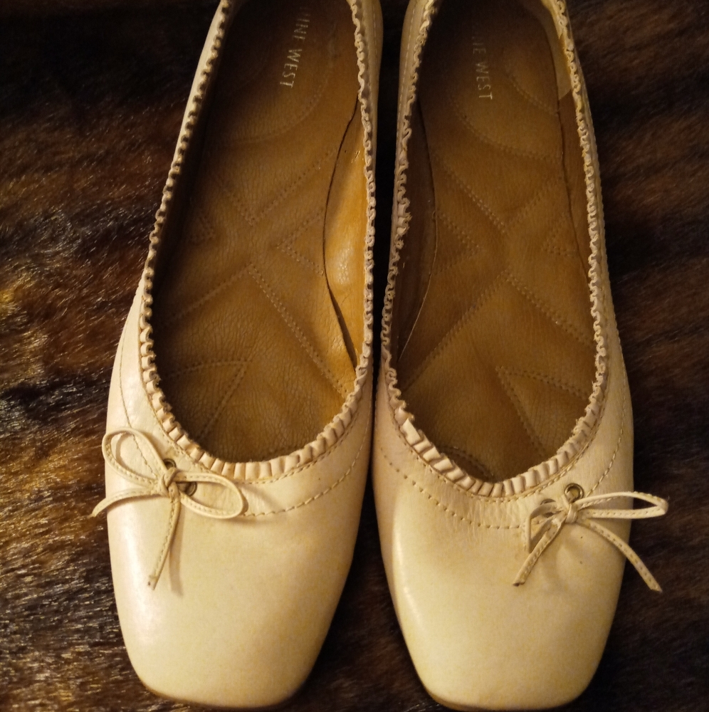 FINAL SALE Woman's shoe - FINAL**** - Picture 1 of 4
